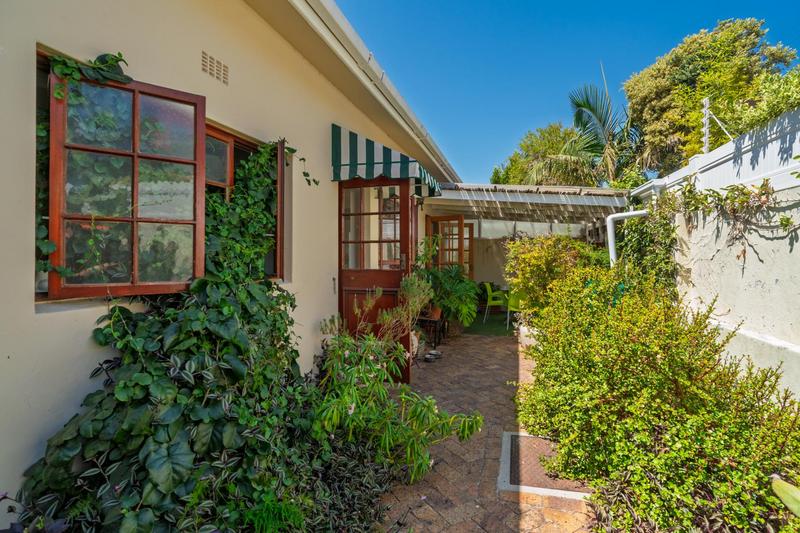 3 Bedroom Property for Sale in Harfield Village Western Cape